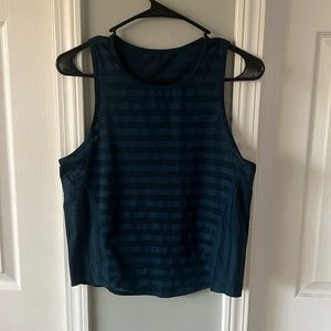 Lululemon workout top in navy